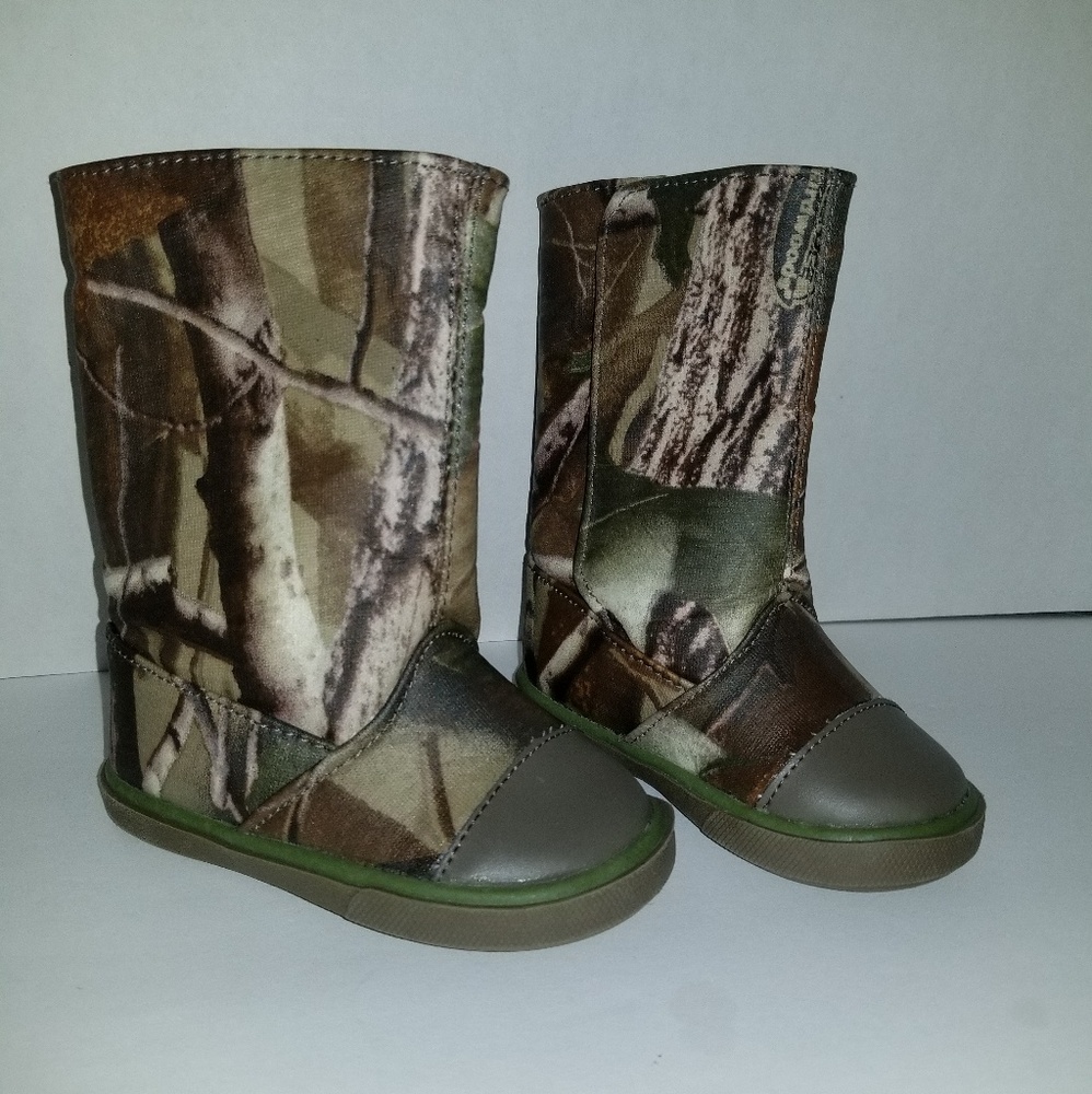 Camouflage baby boy rain/winter boots, size 4